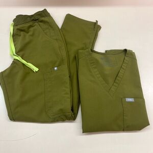 Figs Scrub Set Martini Olive Size Small